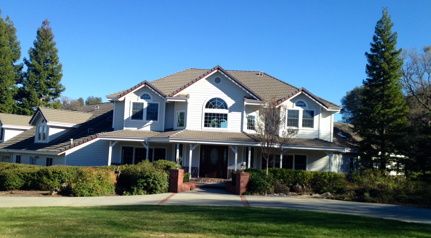 Residential Exterior by Cal-Vada Painting
